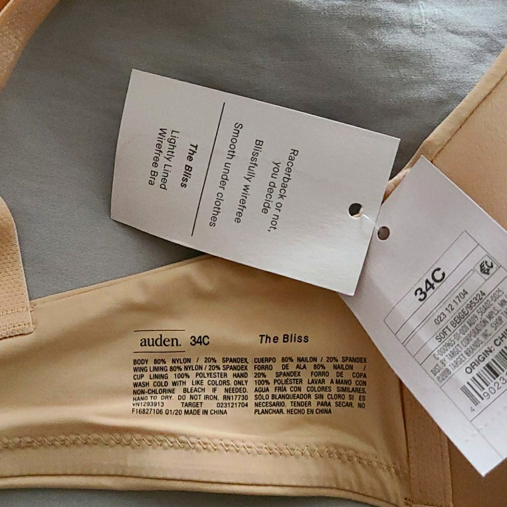 Women's Wireless Nude Bra.